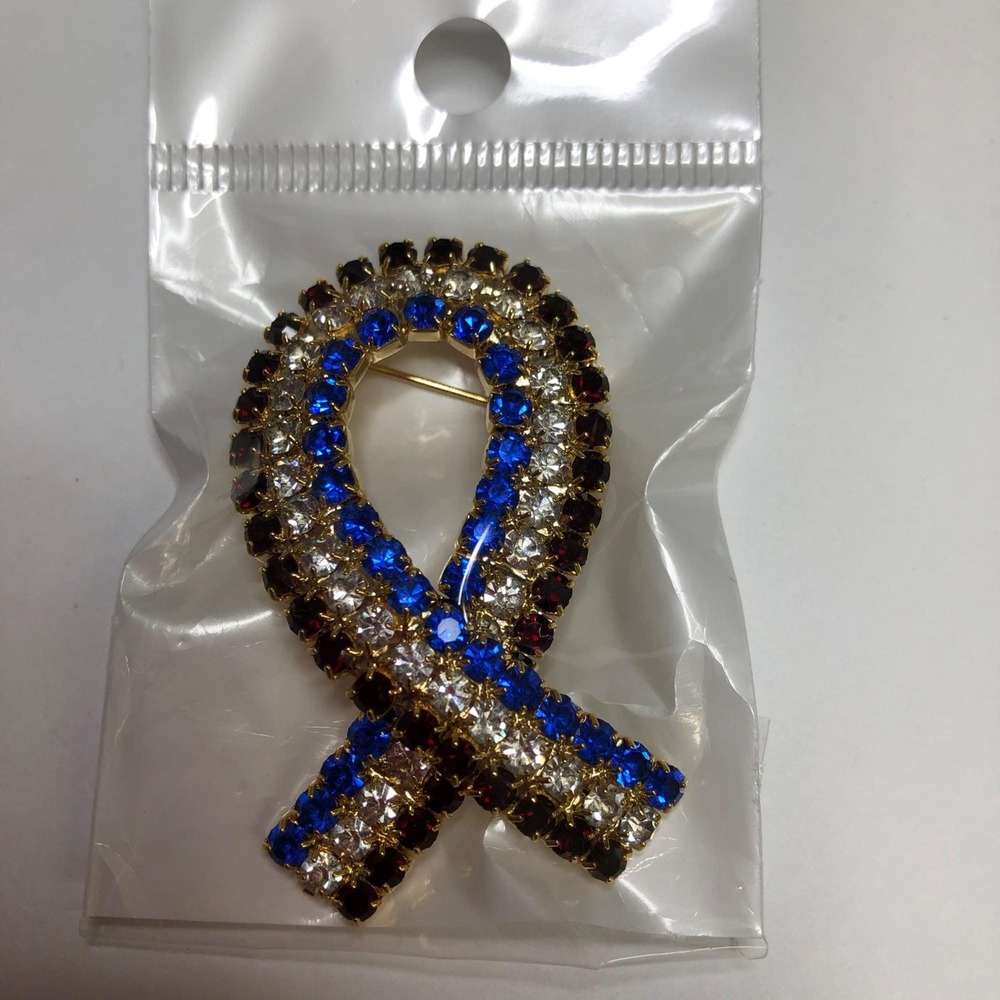 Red Blue & Clear Rhinestone Awareness Ribbon Pin Brooch Gold-Tone Metal - Picture 5 of 5